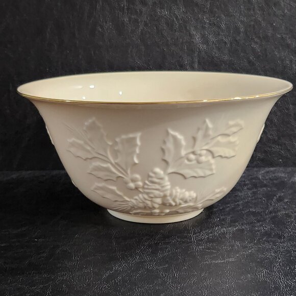 Lenox Winter's Imprint Bowl - Picture 1 of 8
